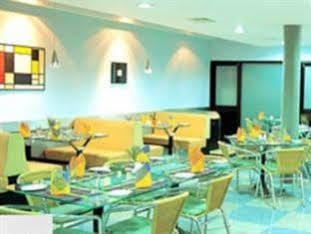 Hotel Highway Garden Kochi Bagian luar foto